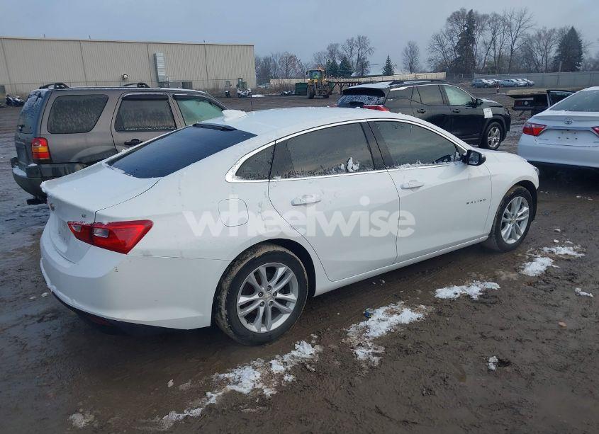 Photo 4 of 2016 Chevrolet Malibu 1LT (VIN 1G1ZE5ST6GF266331)