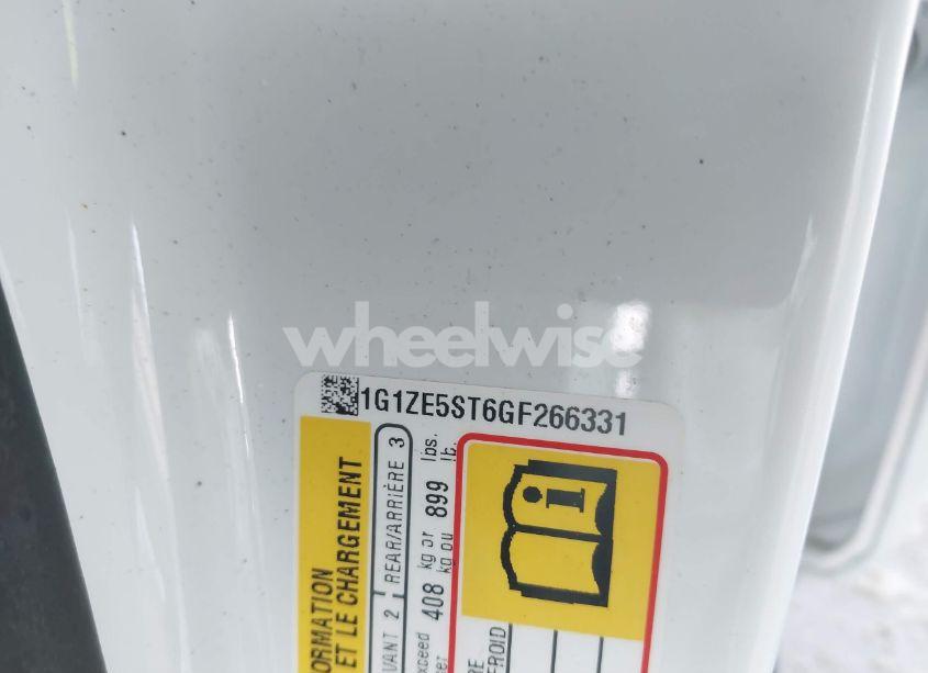 Photo 9 of 2016 Chevrolet Malibu 1LT (VIN 1G1ZE5ST6GF266331)