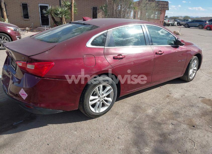 Photo 4 of 2016 Chevrolet Malibu 1LT (VIN 1G1ZE5ST6GF285493)