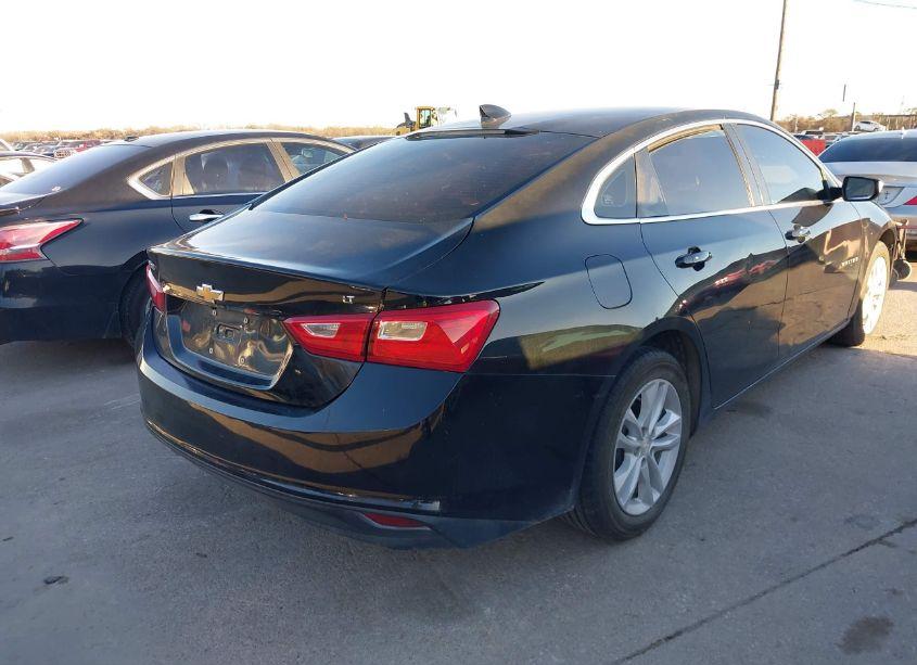 Photo 4 of 2016 Chevrolet Malibu 1LT (VIN 1G1ZE5ST6GF293366)