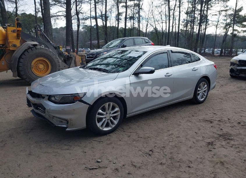 Photo 2 of 2016 Chevrolet Malibu 1LT (VIN 1G1ZE5ST6GF304124)