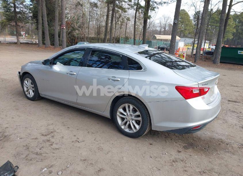 Photo 3 of 2016 Chevrolet Malibu 1LT (VIN 1G1ZE5ST6GF304124)