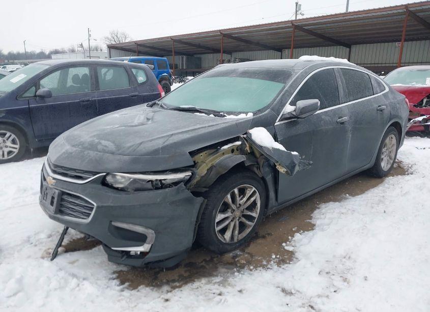Photo 2 of 2016 Chevrolet Malibu 1LT (VIN 1G1ZE5ST6GF309680)