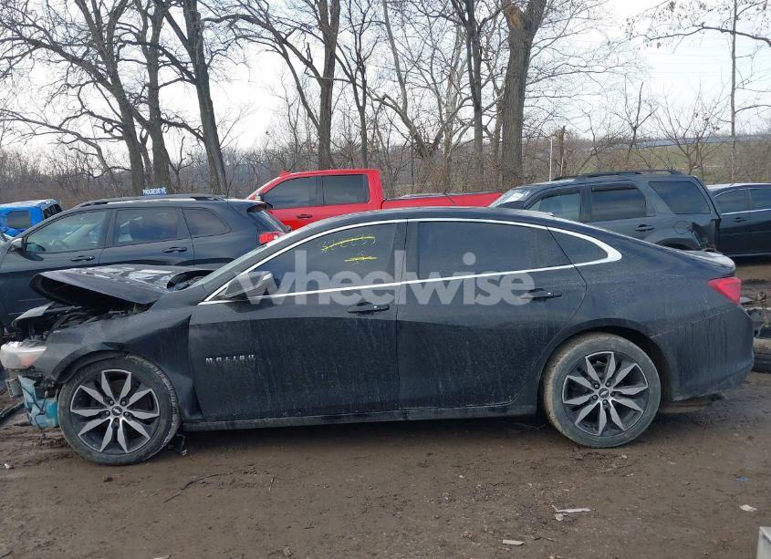 Photo 13 of 2016 Chevrolet Malibu 1LT (VIN 1G1ZE5ST6GF322235)