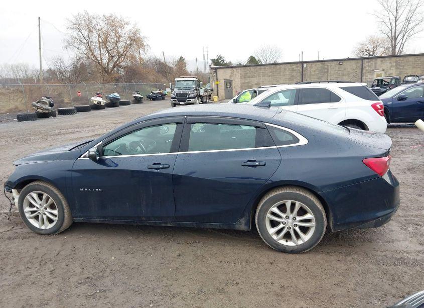 Photo 15 of 2016 Chevrolet Malibu 1LT (VIN 1G1ZE5ST6GF329847)