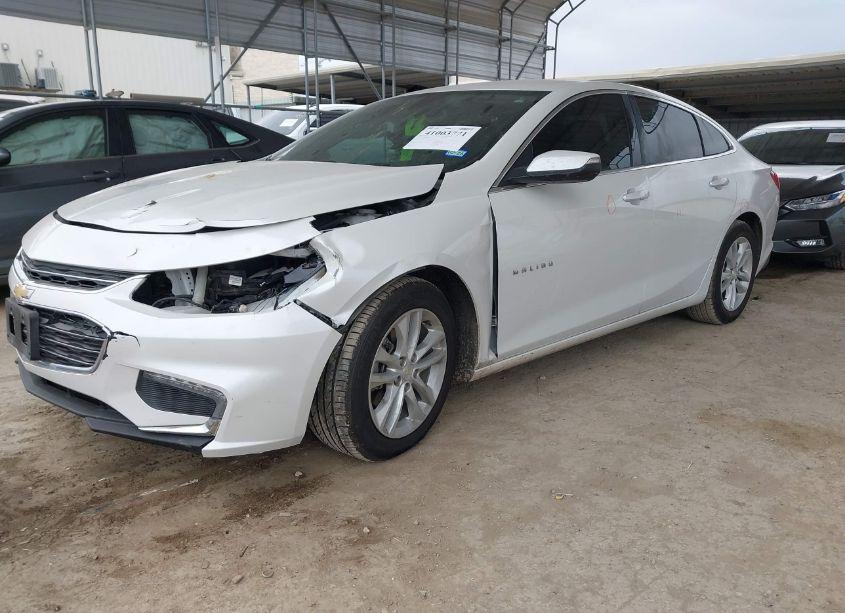 Photo 2 of 2016 Chevrolet Malibu 1LT (VIN 1G1ZE5ST6GF332313)