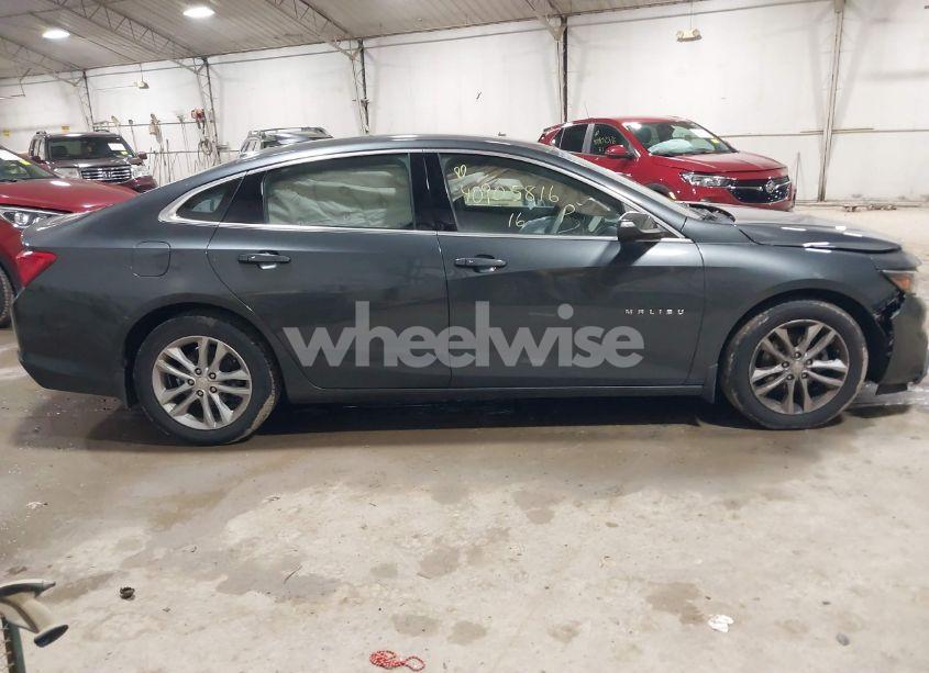 Photo 13 of 2016 Chevrolet Malibu 1LT (VIN 1G1ZE5ST6GF356966)