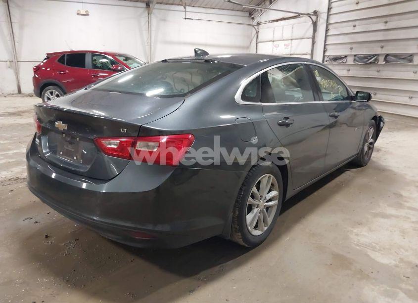 Photo 4 of 2016 Chevrolet Malibu 1LT (VIN 1G1ZE5ST6GF356966)