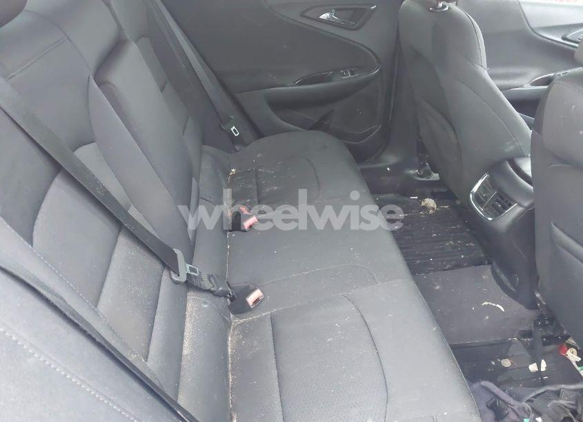 Photo 8 of 2016 Chevrolet Malibu 1LT (VIN 1G1ZE5ST6GF358040)