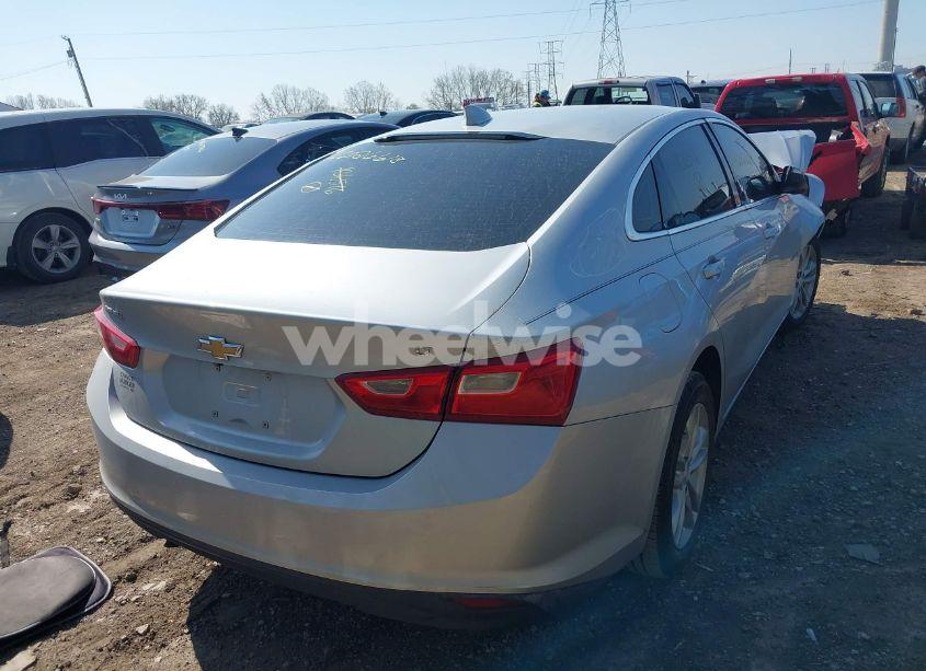 Photo 4 of 2017 Chevrolet Malibu 1LT (VIN 1G1ZE5ST6HF106516)