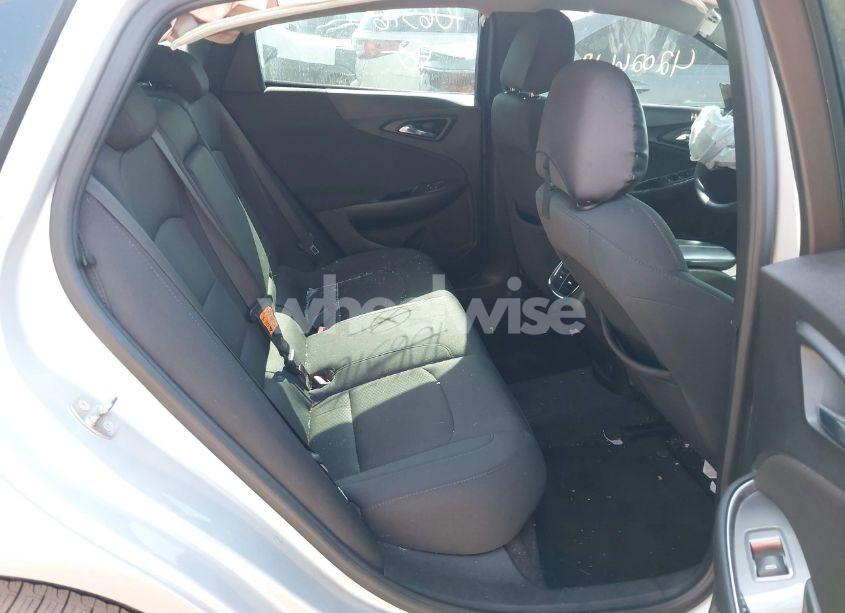 Photo 8 of 2017 Chevrolet Malibu 1LT (VIN 1G1ZE5ST6HF106516)