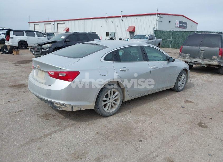 Photo 4 of 2017 Chevrolet Malibu 1LT (VIN 1G1ZE5ST6HF114325)