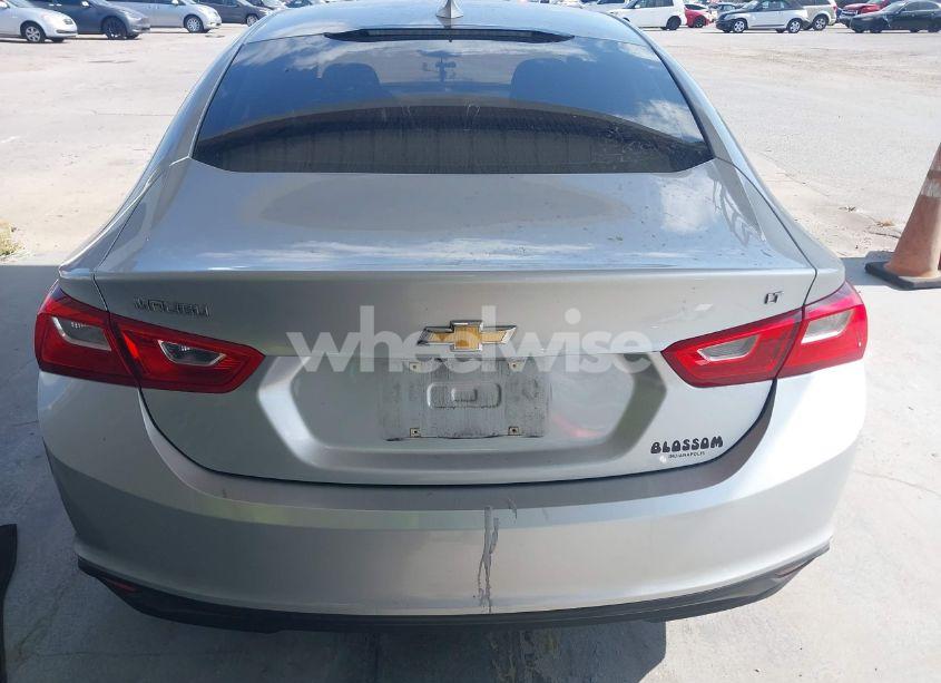 Photo 16 of 2017 Chevrolet Malibu 1LT (VIN 1G1ZE5ST6HF120884)