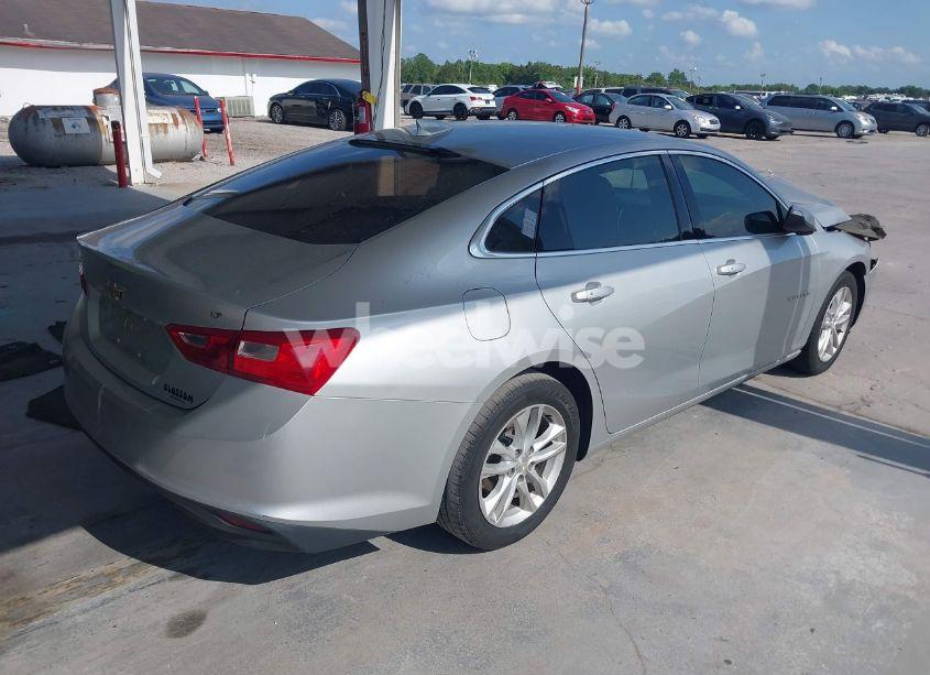 Photo 4 of 2017 Chevrolet Malibu 1LT (VIN 1G1ZE5ST6HF120884)