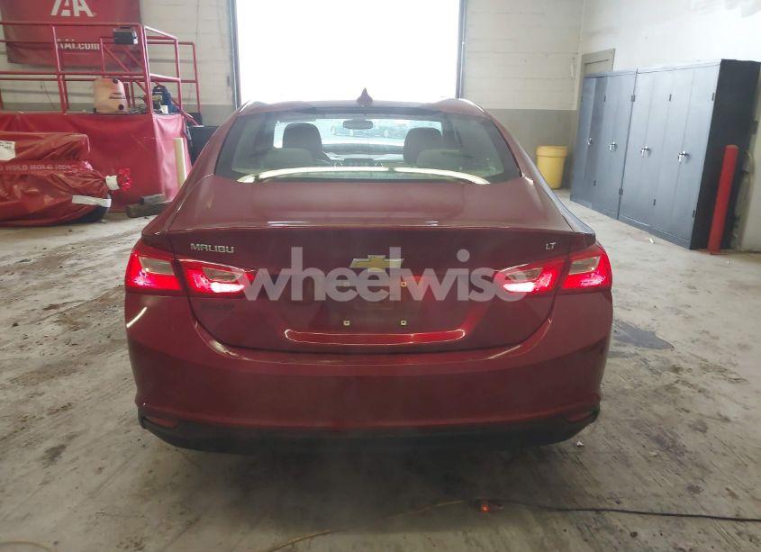 Photo 16 of 2017 Chevrolet Malibu 1LT (VIN 1G1ZE5ST6HF137944)