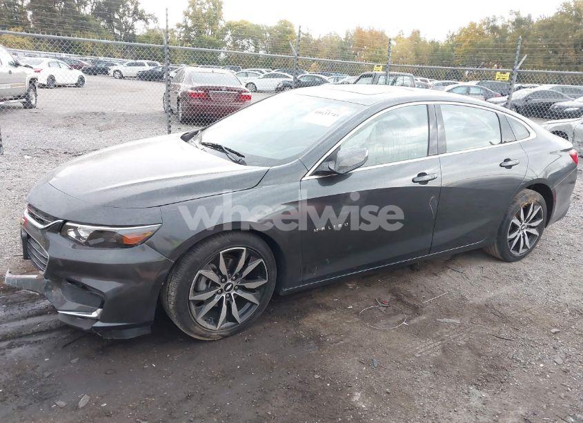 Photo 2 of 2017 Chevrolet Malibu 1LT (VIN 1G1ZE5ST6HF146451)