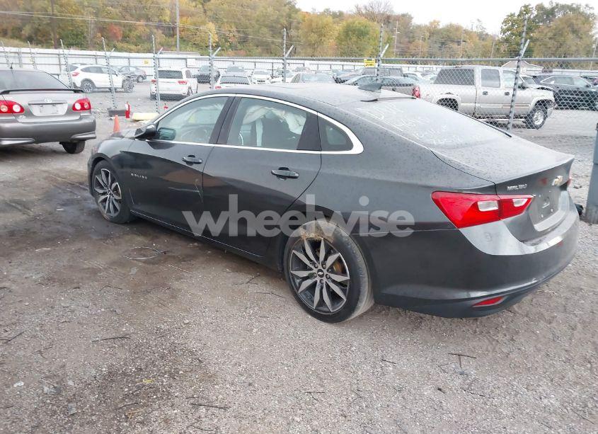 Photo 3 of 2017 Chevrolet Malibu 1LT (VIN 1G1ZE5ST6HF146451)