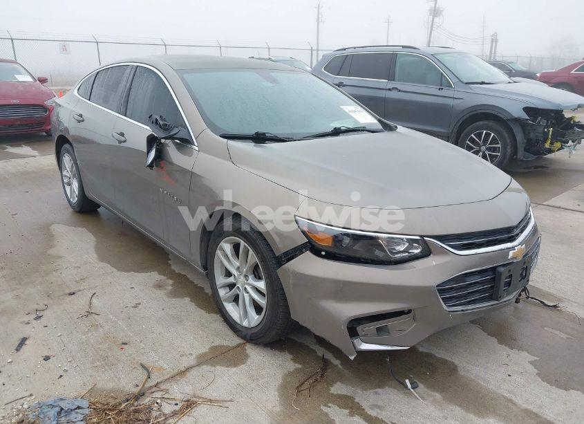 Photo 6 of 2017 Chevrolet Malibu 1LT (VIN 1G1ZE5ST6HF162648)