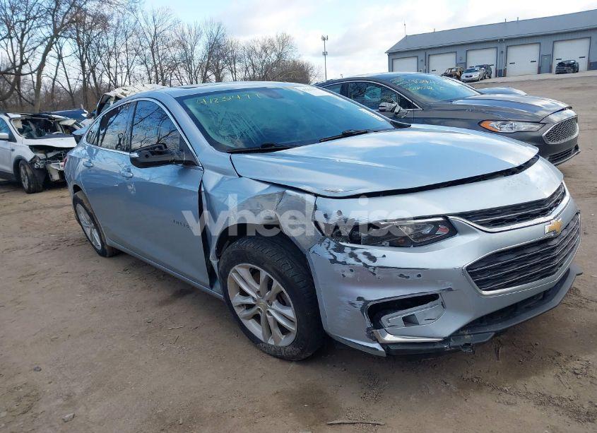 Photo 6 of 2017 Chevrolet Malibu 1LT (VIN 1G1ZE5ST6HF162651)