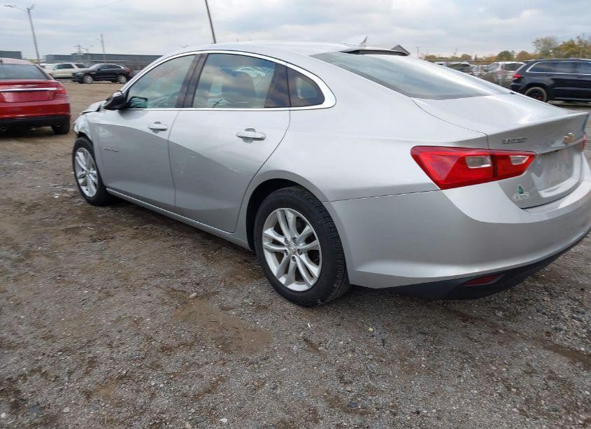 Photo 3 of 2017 Chevrolet Malibu 1LT (VIN 1G1ZE5ST6HF167350)