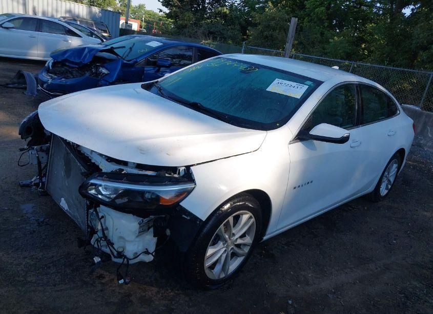 Photo 2 of 2017 Chevrolet Malibu 1LT (VIN 1G1ZE5ST6HF170474)