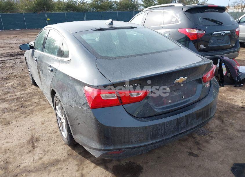 Photo 3 of 2017 Chevrolet Malibu 1LT (VIN 1G1ZE5ST6HF170751)