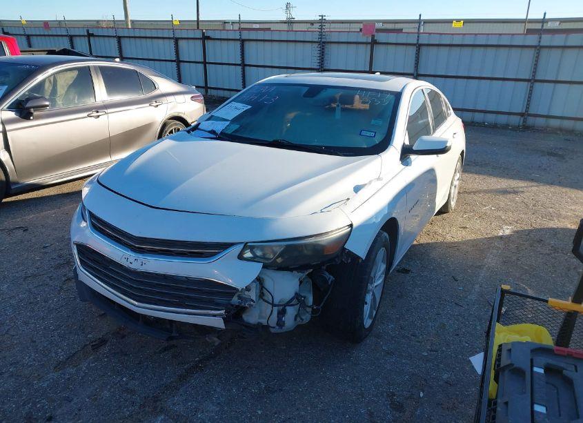 Photo 2 of 2017 Chevrolet Malibu 1LT (VIN 1G1ZE5ST6HF178333)