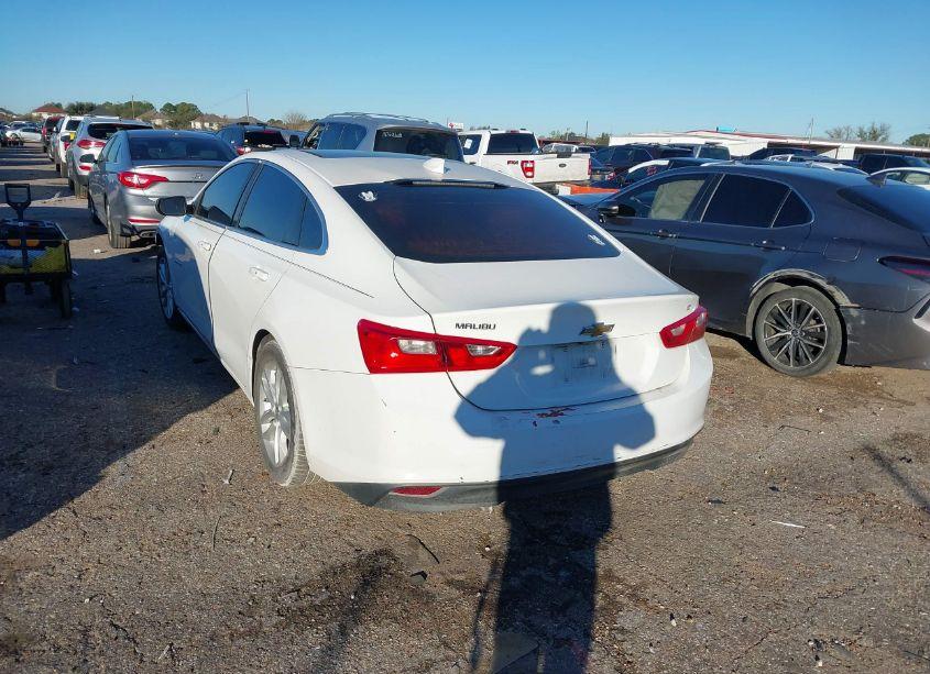 Photo 3 of 2017 Chevrolet Malibu 1LT (VIN 1G1ZE5ST6HF178333)
