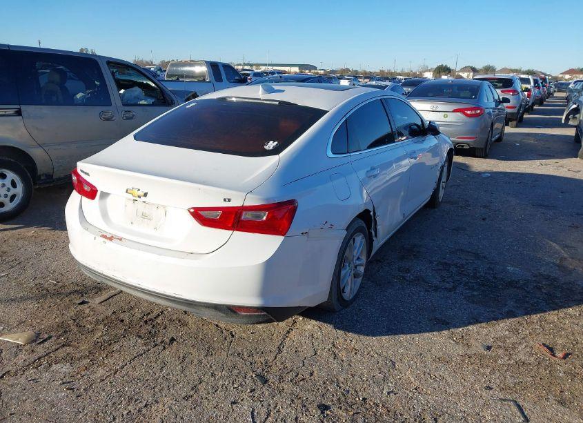 Photo 4 of 2017 Chevrolet Malibu 1LT (VIN 1G1ZE5ST6HF178333)