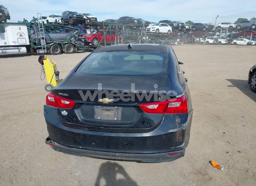 Photo 15 of 2017 Chevrolet Malibu 1LT (VIN 1G1ZE5ST6HF190112)