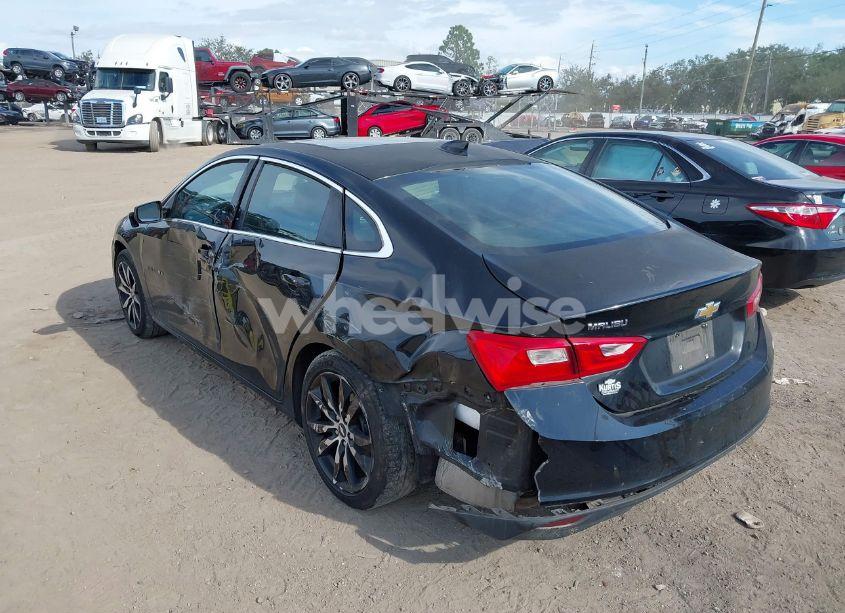 Photo 3 of 2017 Chevrolet Malibu 1LT (VIN 1G1ZE5ST6HF190112)