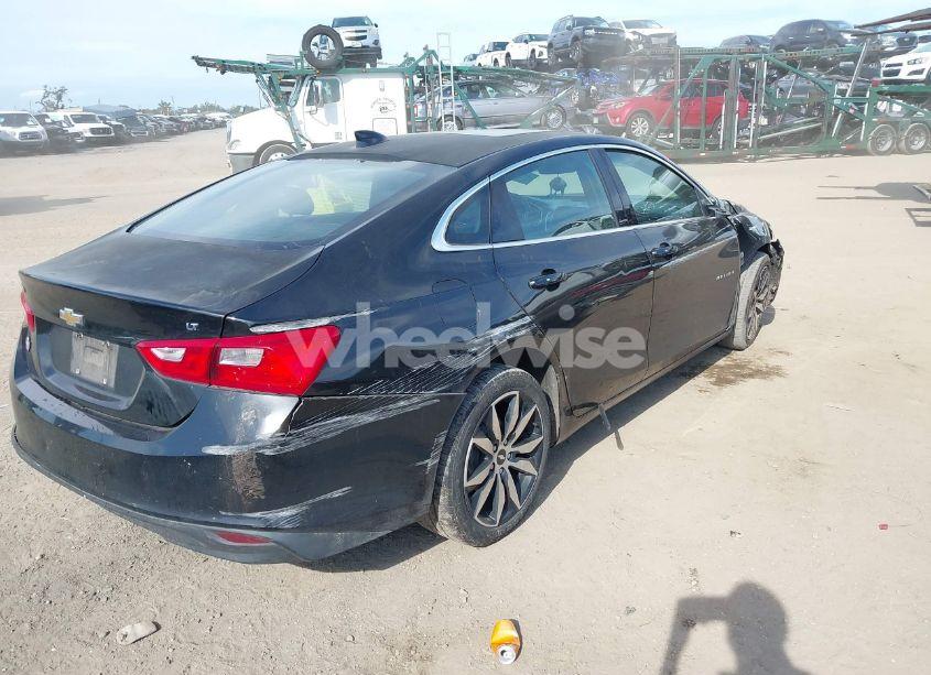 Photo 4 of 2017 Chevrolet Malibu 1LT (VIN 1G1ZE5ST6HF190112)