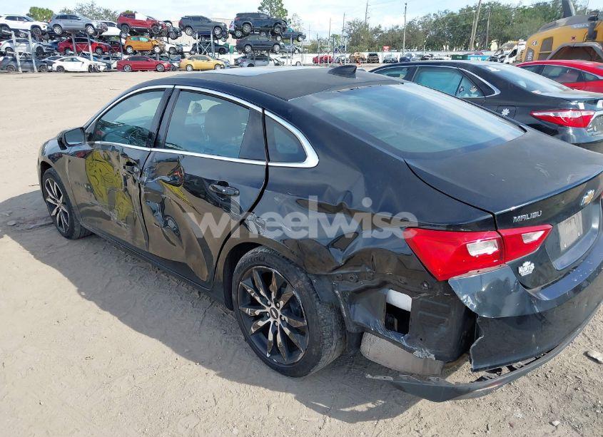 Photo 6 of 2017 Chevrolet Malibu 1LT (VIN 1G1ZE5ST6HF190112)
