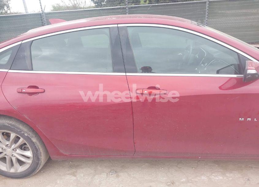 Photo 13 of 2017 Chevrolet Malibu 1LT (VIN 1G1ZE5ST6HF190966)