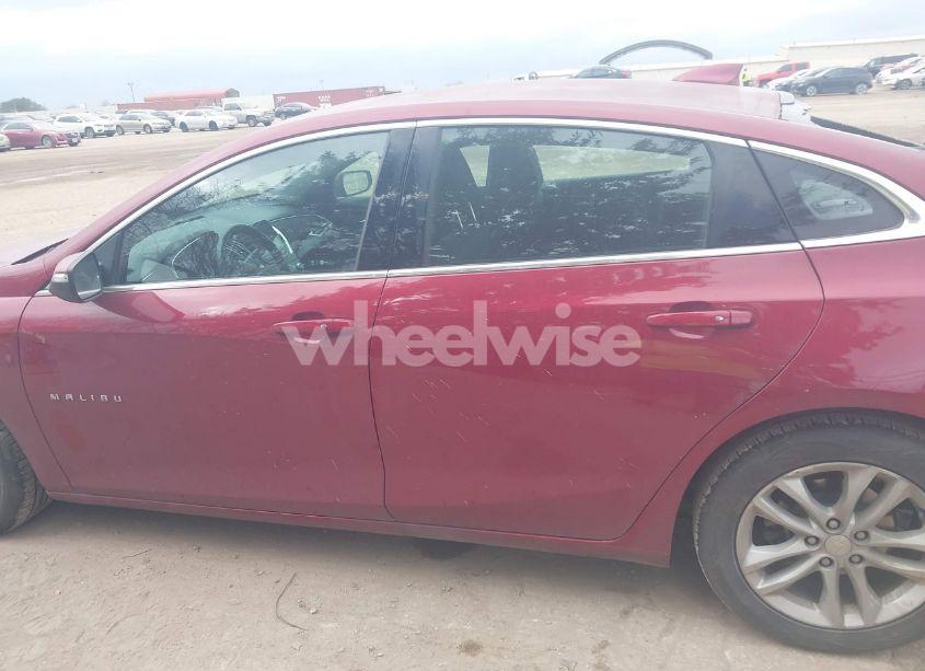 Photo 14 of 2017 Chevrolet Malibu 1LT (VIN 1G1ZE5ST6HF190966)