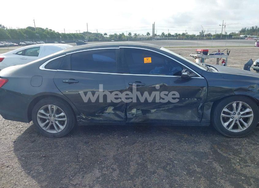 Photo 13 of 2017 Chevrolet Malibu LT (VIN 1G1ZE5ST6HF205997)