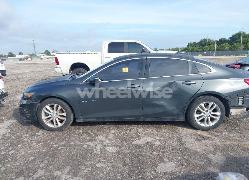 Photo 14 of 2017 Chevrolet Malibu LT (VIN 1G1ZE5ST6HF205997)