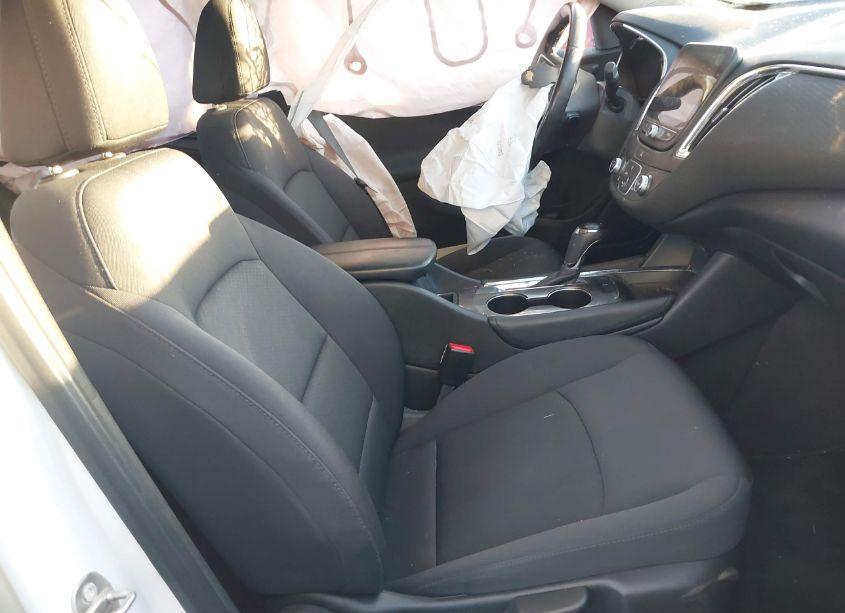 Photo 5 of 2017 Chevrolet Malibu 1LT (VIN 1G1ZE5ST6HF207412)