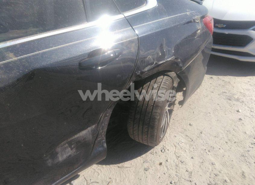 Photo 6 of 2017 Chevrolet Malibu 1LT (VIN 1G1ZE5ST6HF215896)