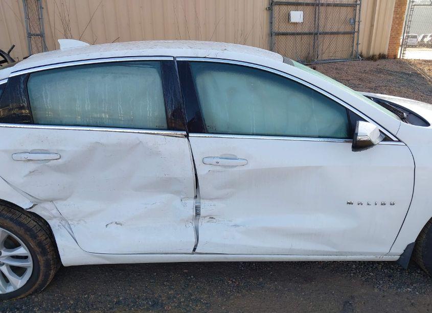 Photo 13 of 2017 Chevrolet Malibu 1LT (VIN 1G1ZE5ST6HF224968)