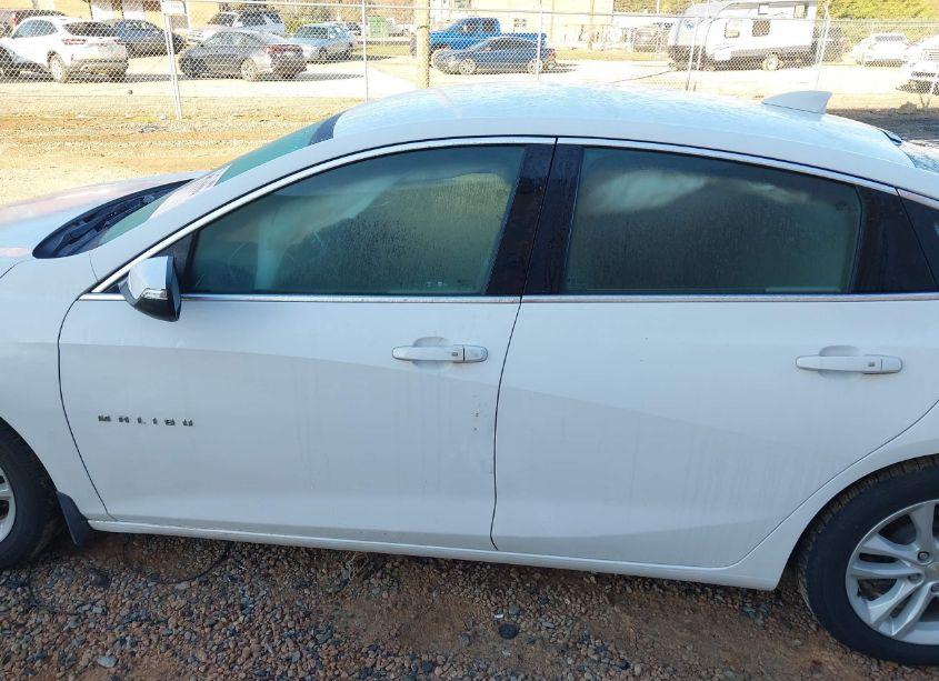 Photo 14 of 2017 Chevrolet Malibu 1LT (VIN 1G1ZE5ST6HF224968)