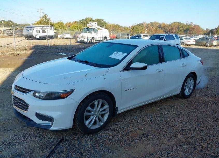 Photo 2 of 2017 Chevrolet Malibu 1LT (VIN 1G1ZE5ST6HF224968)
