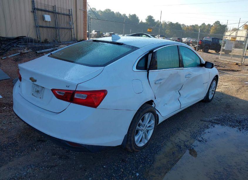 Photo 4 of 2017 Chevrolet Malibu 1LT (VIN 1G1ZE5ST6HF224968)