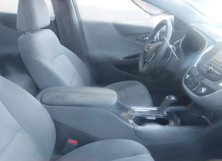 Photo 5 of 2017 Chevrolet Malibu 1LT (VIN 1G1ZE5ST6HF224968)