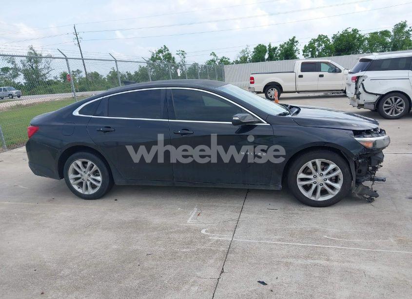 Photo 13 of 2017 Chevrolet Malibu 1LT (VIN 1G1ZE5ST6HF233346)