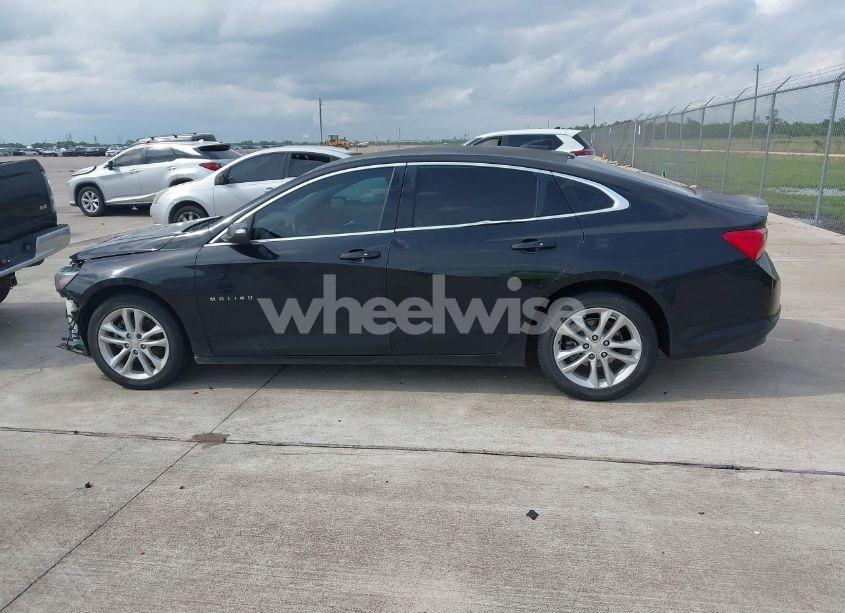 Photo 14 of 2017 Chevrolet Malibu 1LT (VIN 1G1ZE5ST6HF233346)