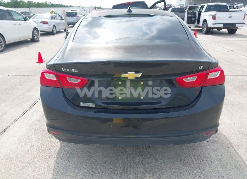 Photo 16 of 2017 Chevrolet Malibu 1LT (VIN 1G1ZE5ST6HF233346)