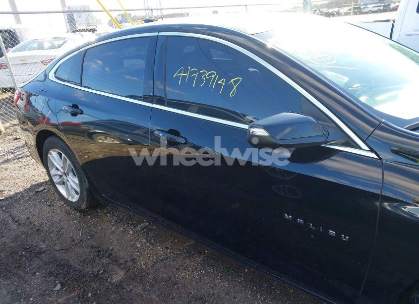 Photo 14 of 2017 Chevrolet Malibu 1LT (VIN 1G1ZE5ST6HF237977)