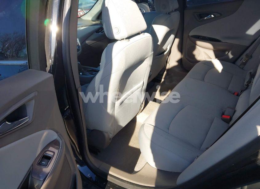 Photo 8 of 2017 Chevrolet Malibu 1LT (VIN 1G1ZE5ST6HF237977)