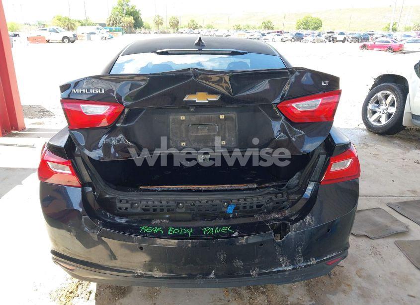 Photo 16 of 2017 Chevrolet Malibu 1LT (VIN 1G1ZE5ST6HF251605)